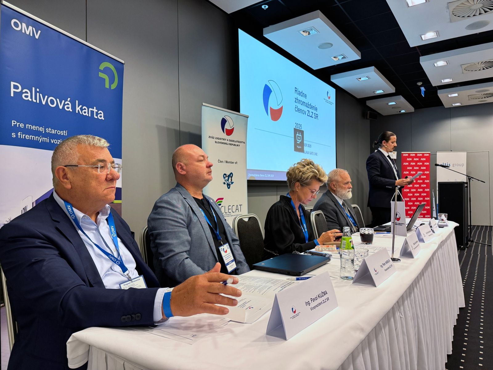 Predsedníctvo konferencie